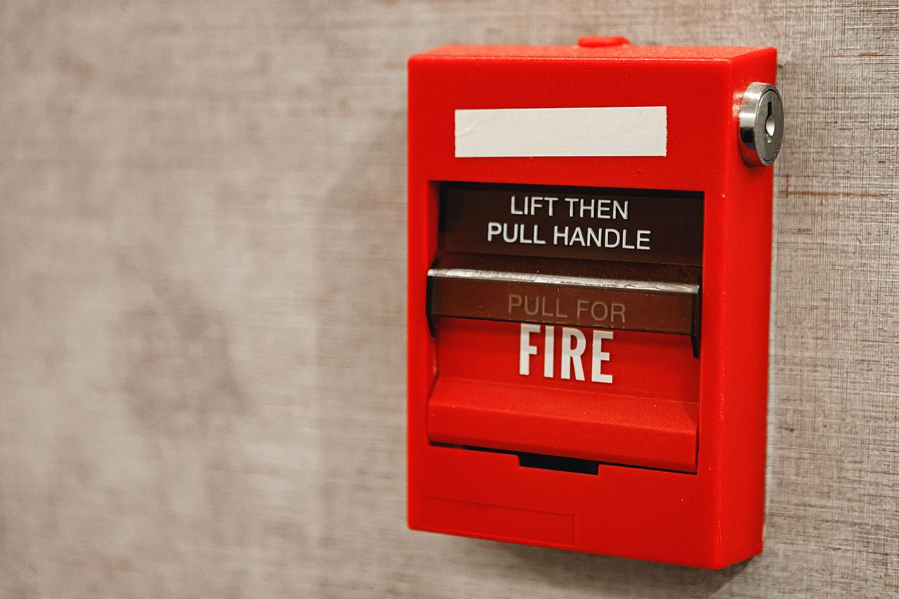 Why Fire Alarm and Fire Fighting Systems Are Non-Negotiable in the UAE